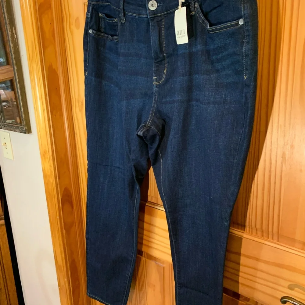 a.n.a Dark Blue Mid-Rise Curvy Skinny Jeans - Picture 4 of 6